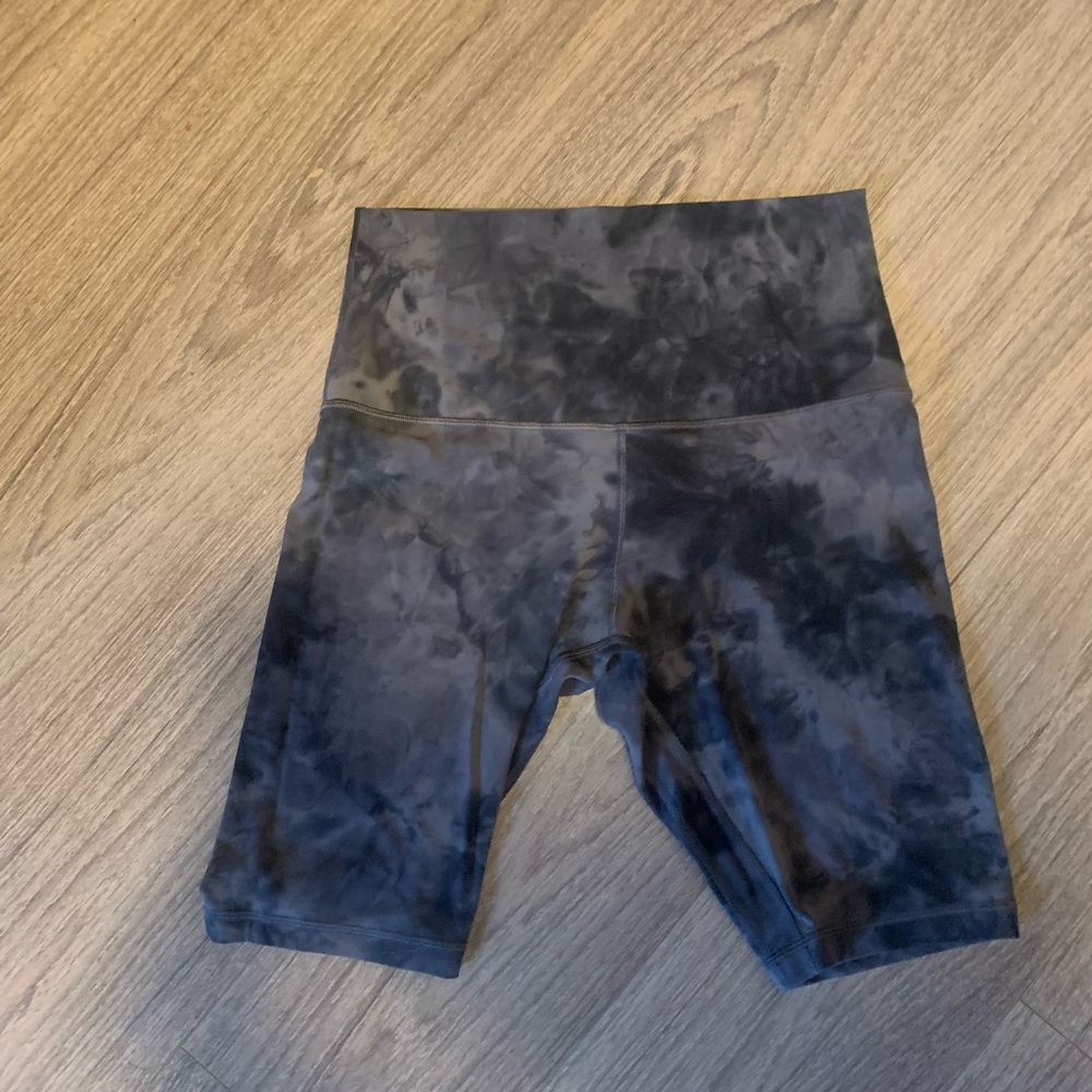 Lululemon Align super high-rise short 10”